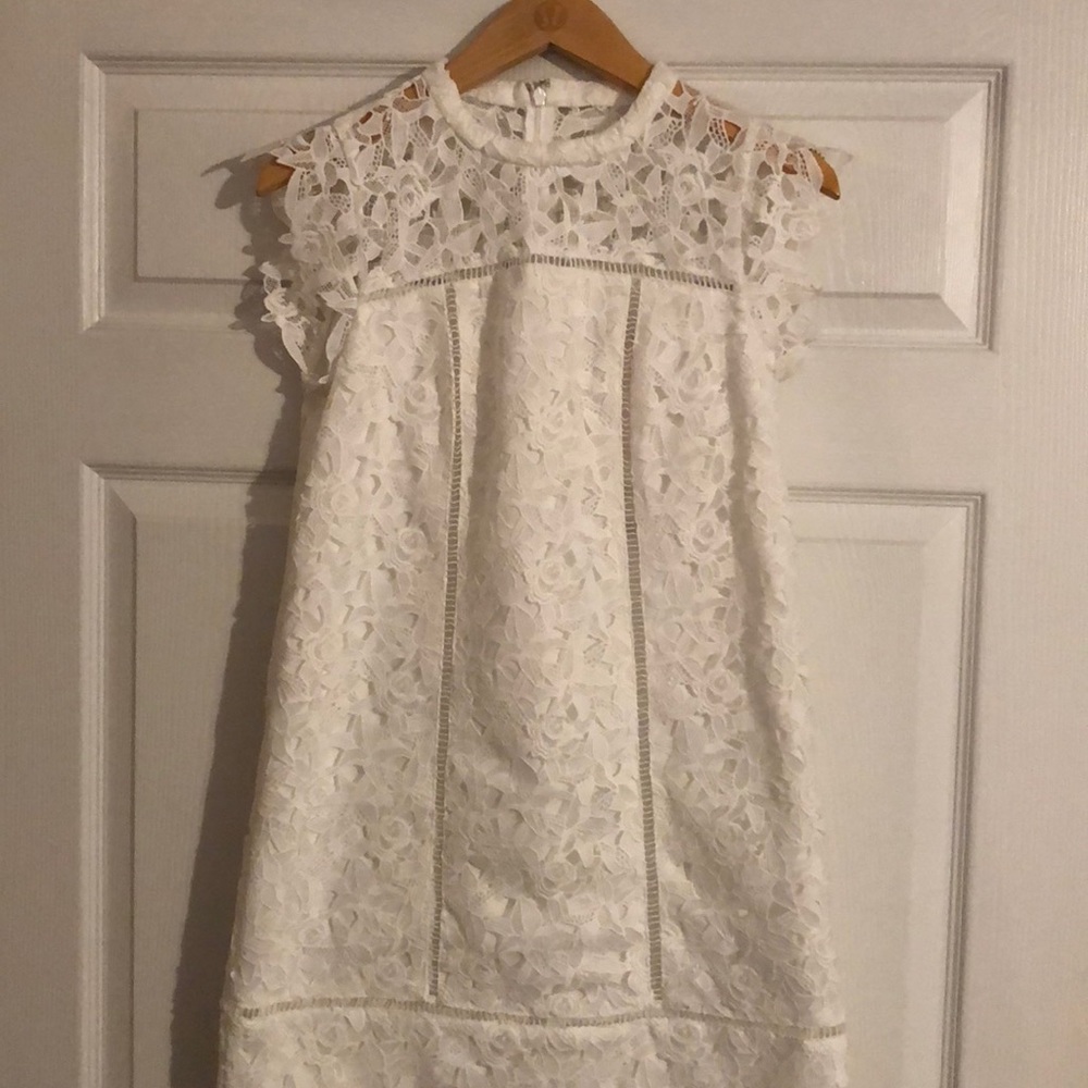 Vineyard vines lace dress